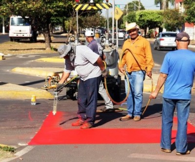 Ciclovias ganham nova sinalização e garantem mais segurança aos ciclistas