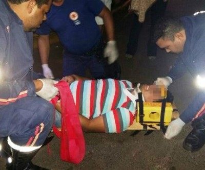 Após ser “fechado”, jovem de 22 anos sofre acidente; condutor fugiu do local 