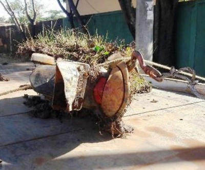 Polícia encontra moto em córrego na região do “Campo Triste”