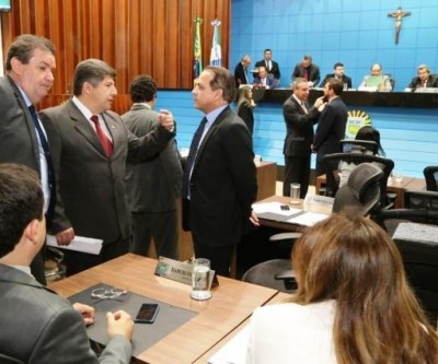 Deputados aprovam redução de preço na renovação de CNH para idosos