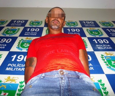 Marido que espancou esposa é foragido da Justiça por roubo e cárcere privado 