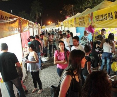 Variedade de produtos de artesanato valorizam Festa do Folclore