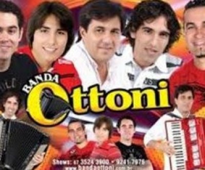 Hoje tem Danças, Capoeira, Folia de Reis, Duplas Sertanejas e Banda Ottoni na Festa do Folclore