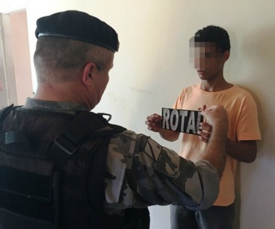Menor apreendido em “biqueira” no último sábado estava comandando nova “Boca de Fumo”