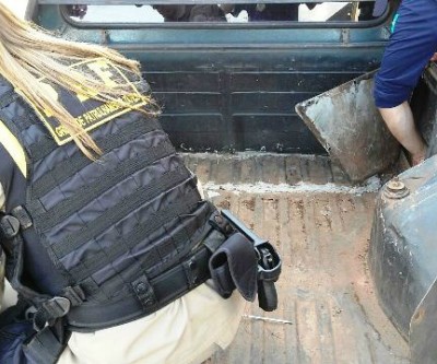 Garçom que levaria drogas para MG é preso no Km 21 da BR-262