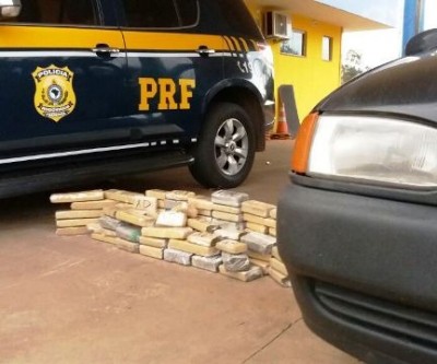 Entregador flagrado com 120 tabletes de maconha receberia R$ 8 mil pelo transporte 