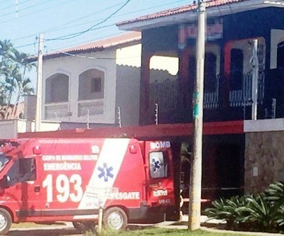 Pintor que fazia reparos em restaurante sofre acidente é socorrido pelos bombeiros 