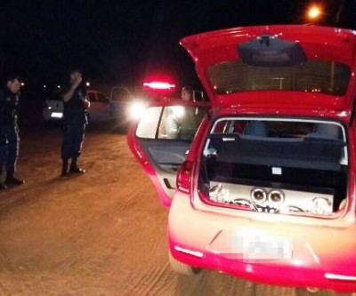 Dono de carro furtado encontra seu veículo e aciona a Polícia Militar 