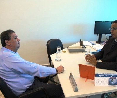 Em reunião na Receita Federal, Eduardo Rocha solicita que não feche agência de Paranaíba