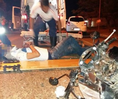 Acidente no JK interdita a via para o resgate da vítima 