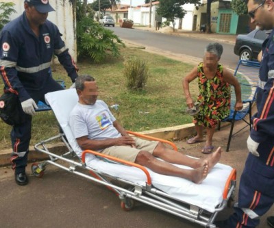 Casal de idosos deficientes saem para um passeio e acabam socorridos pelo SAMU