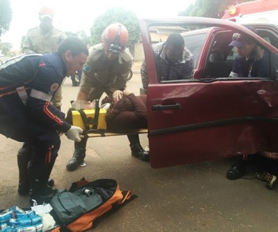 Acidente grave deixa duas pessoas feridas no bairro Vila Alegre 