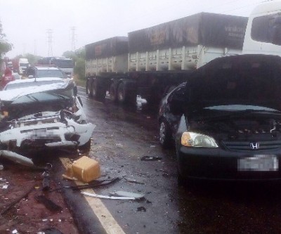 Acidente grave na BR-262 mata duas pessoas 