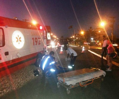 Acidente entre moto e bicicleta deixa uma pessoa ferida 