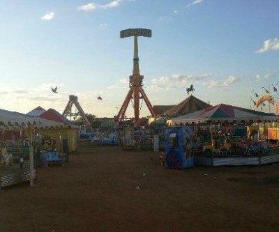 Parque de diversões é visitado por ladrão que furtou roupas e espingardas 