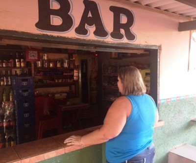 Assaltantes se passam por pedreiros para roubarem bar no bairro Santa Rita  
