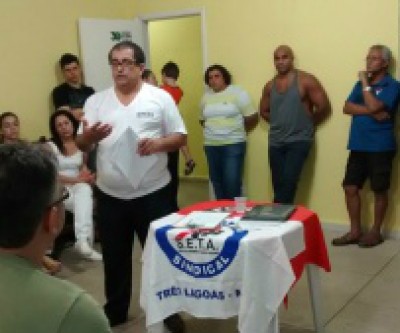 Funcionários rejeitam proposta salarial de hospital e greve não está descartada