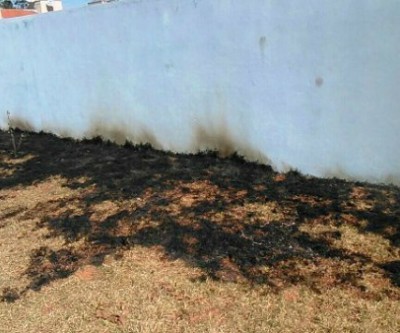 Em sua 15º invasão, vândalos atearam fogo dentro da Escola Luiz Lopes Carvalho 