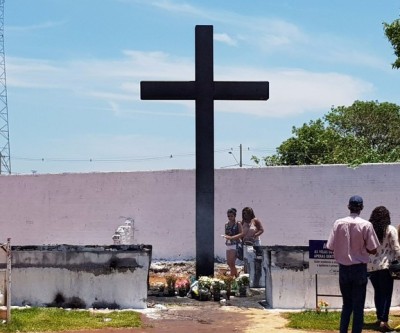 Dia dos Finados reúne cerca de 30 mil pessoas no Cemitério Municipal Santo Antônio