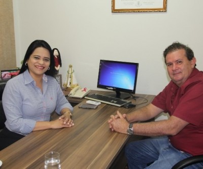 Deputado Eduardo Rocha visita vereadora da Capital, Dharleng Campos