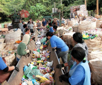 Comissão faz nova visita a cooperativa Arara Azul em Três Lagoas