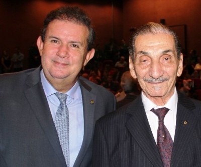 Eduardo Rocha homenageia profissionais da segurança com Medalha Coronel Adib
