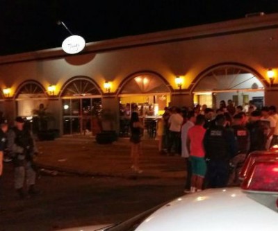 Travesti envolvida em briga generalizada em bar dá sua versão dos fatos