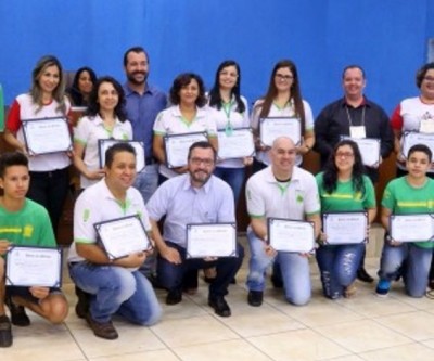 Estudantes e professores são homenageados em duas solenidades na Câmara