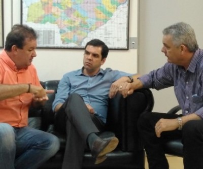 Eduardo Rocha e Angelo Guerreiro buscam apoio do Estado para levar mamografia para Três Lagoas 