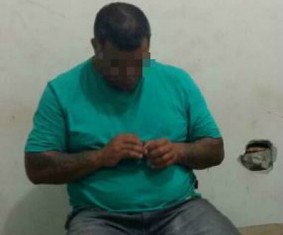 Construtor é detido após ameçar homem com pedaço de pau