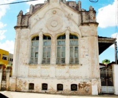 Empresa é contratada por R$ 13 mil para restaurar antigo Consulado Português
