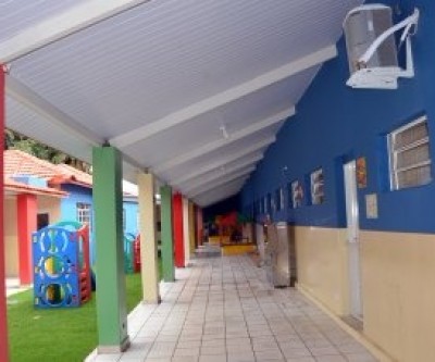 SEMEC orienta pais de alunos a procurarem o setor de matrícula para consultar designação de seus filhos