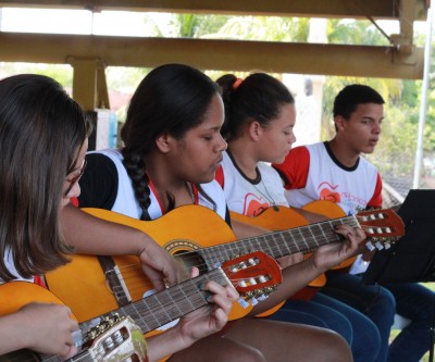 Com 150 vagas, projeto oferece aulas gratuitas de instrumentos musicais