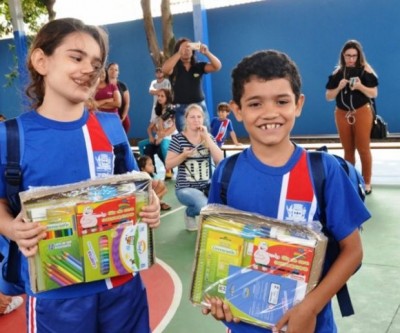 Sete Escolas Municipais retornam às aulas nesta segunda-feira (19)