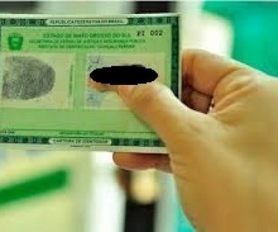 Ladrão azarado deixa cair identidade durante roubo em escola da Vila Piloto