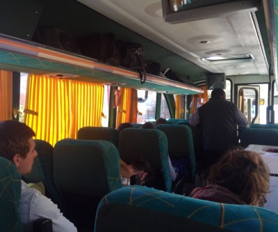 Jovem vai ao banheiro e tem R$ 3 mil furtados durante viagem de ônibus