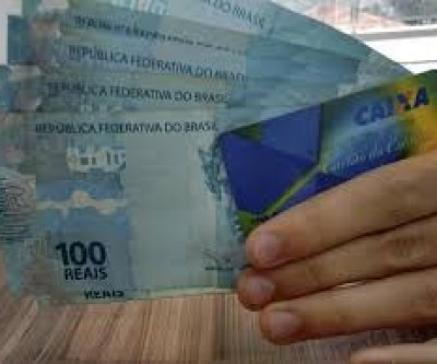 Trabalhadores nascidos em março e abril já podem sacar abono salarial do PIS