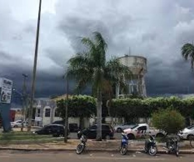 Mês de Março inicia com chuva em Três Lagoas 