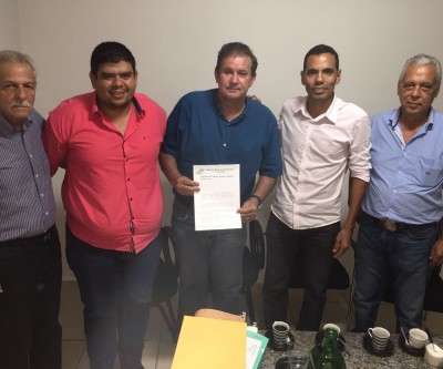 Eduardo Rocha se reúne com vereadores e representantes do Sindicato Rural de Bandeirantes
