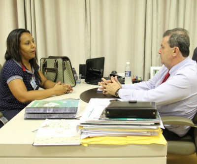 Vereadora de Três Lagoas traz importantes reivindicações para o deputado Eduardo Rocha