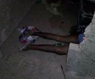 Polícia investiga caso de homem encontrado morto sobre poça de sangue