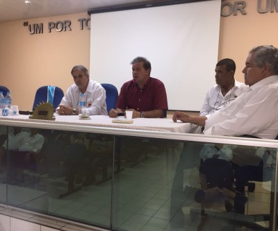 Eduardo Rocha se reúne com integrantes da Seleta e participa de jantar do grupo