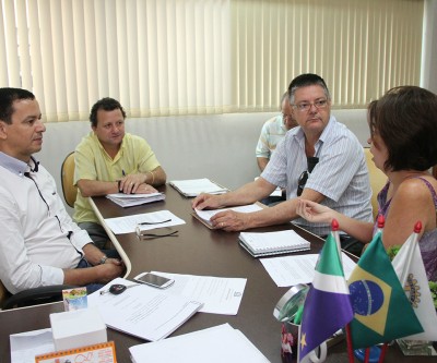 Vereadores e Sinted discutem política de combate à violência nas escolas 