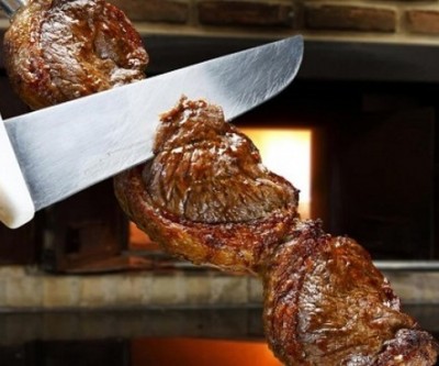 Três-lagoense realiza Churrasco Dançante para retirar nódulo do seio