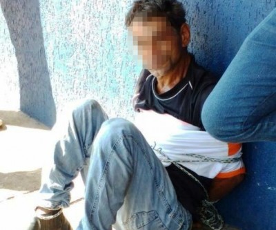Após furtar farmácia, ladrão é amarrado até a chegada da Polícia Militar 