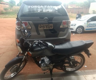 Motocicleta furtada é encontrada pela polícia em Três Lagoas