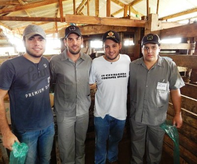 Alunos aprovam o curso de Inseminação Artificial na fazenda Jaó