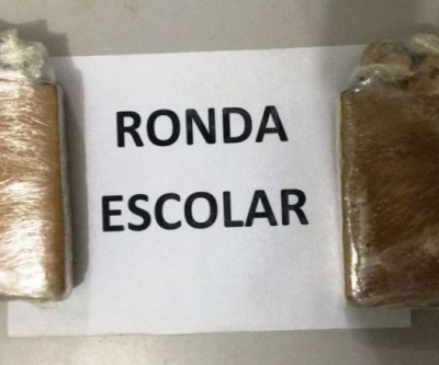 Ronda Escolar apreende um quilo de maconha que estava em mochila de adolescente