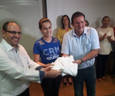 Após seu intermédio, Eduardo Rocha comemora início de estágio dos alunos de medicina em Três Lagoas