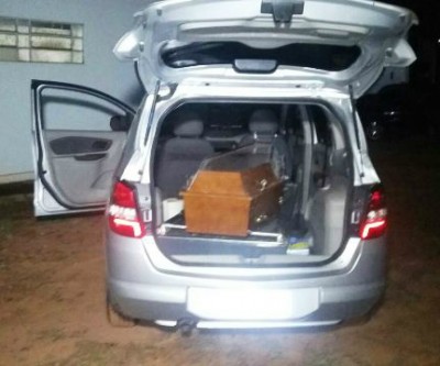 Enquanto brincava, criança cai dentro de equipamento na fazenda dos avós e morre sufocada
